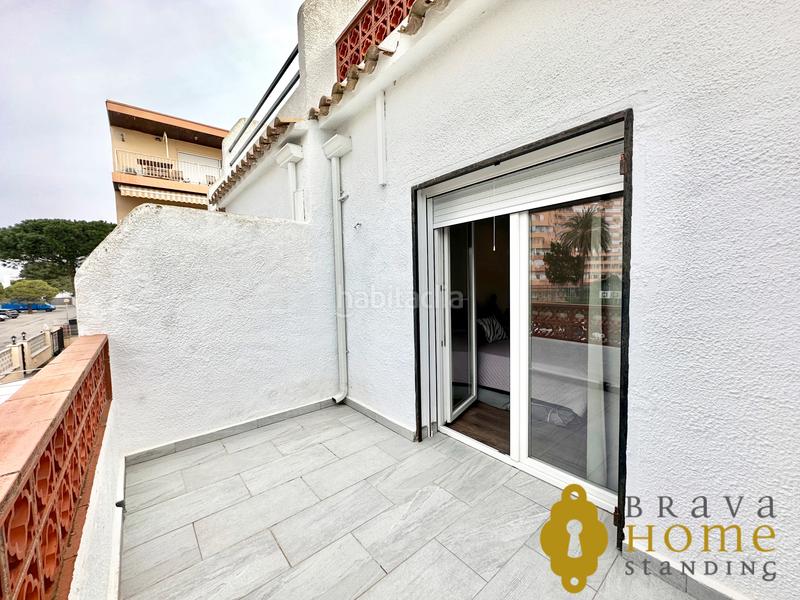 Foto d9e15bed-3f6a-402d-b9a6-effb39881079. Haus mit parking in Santa Margarida Roses