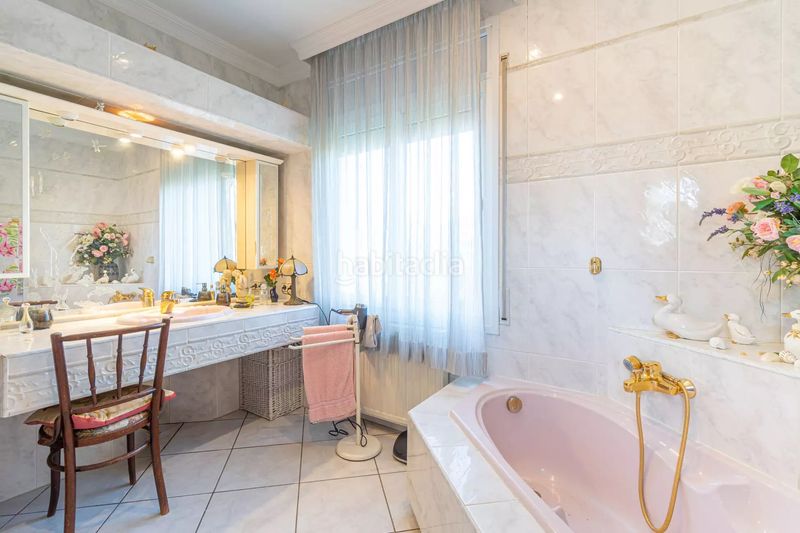 Foto 03d9a9d7-665e-4cd1-acd5-359157f853e4. Casa amb aparcament piscina a Muga - Gran Reserva - Badia Empuriabrava