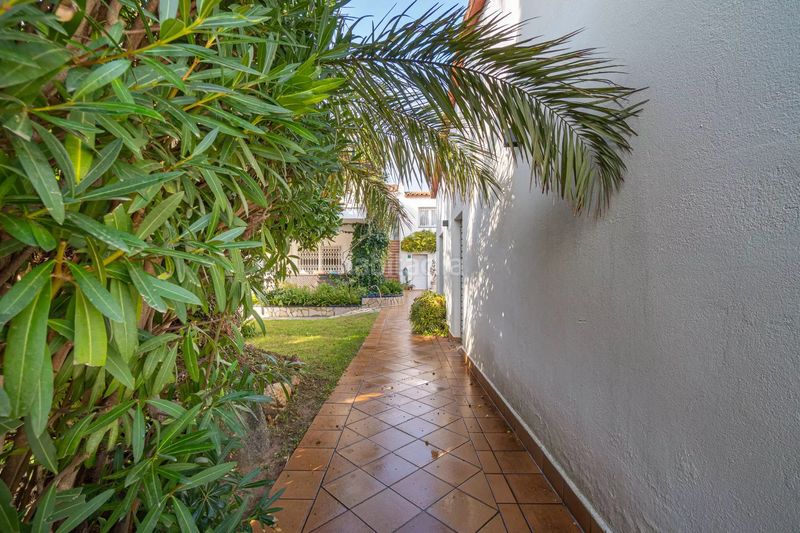 Foto 20749679-0ad8-4aa4-ba3b-8c2cb1a39bc0. Casa amb aparcament piscina a Muga - Gran Reserva - Badia Empuriabrava