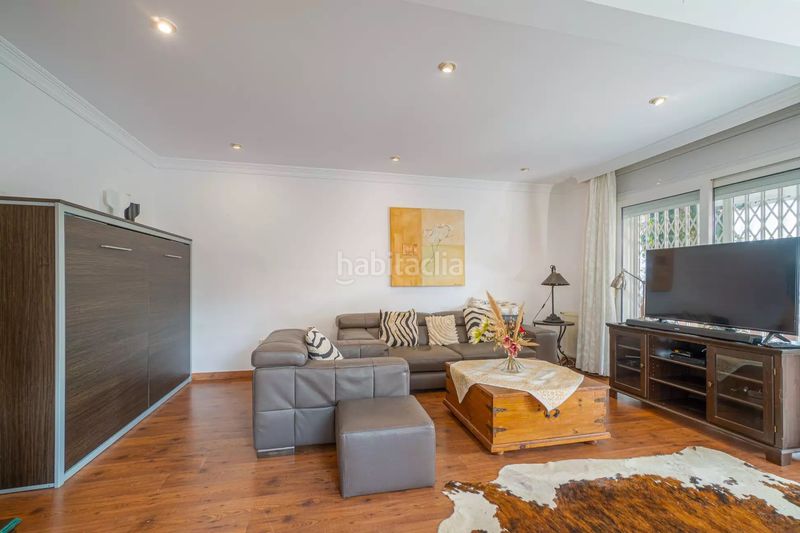 Foto 4fe24892-6bf1-4b16-bb02-75f164147bd5. Casa amb aparcament piscina a Muga - Gran Reserva - Badia Empuriabrava