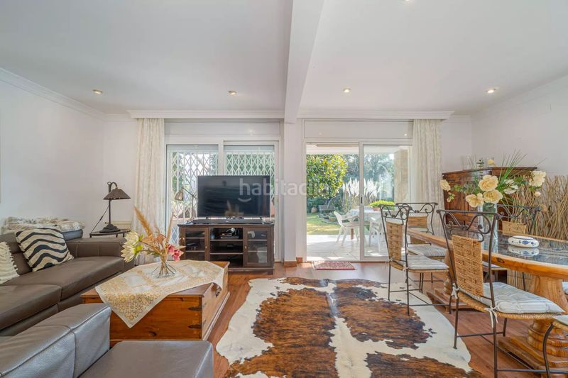 Foto 6088065e-c62e-438c-80f5-93d466c61189. Casa amb aparcament piscina a Muga - Gran Reserva - Badia Empuriabrava