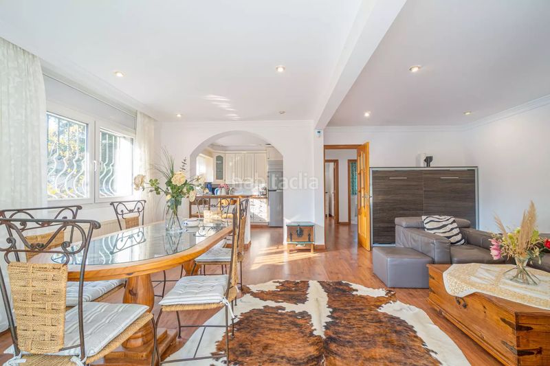 Foto 6b5a682c-6df3-46c7-bf3d-a75bc8cea160. Casa amb aparcament piscina a Muga - Gran Reserva - Badia Empuriabrava