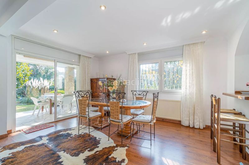 Foto 754a74f4-6fe9-4501-8057-c04ae540a74b. Casa amb aparcament piscina a Muga - Gran Reserva - Badia Empuriabrava