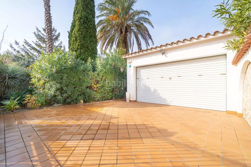 Foto db6da2d1-dba3-4e2e-a2a2-2343d96eb7ac. Casa amb aparcament piscina a Muga - Gran Reserva - Badia Empuriabrava