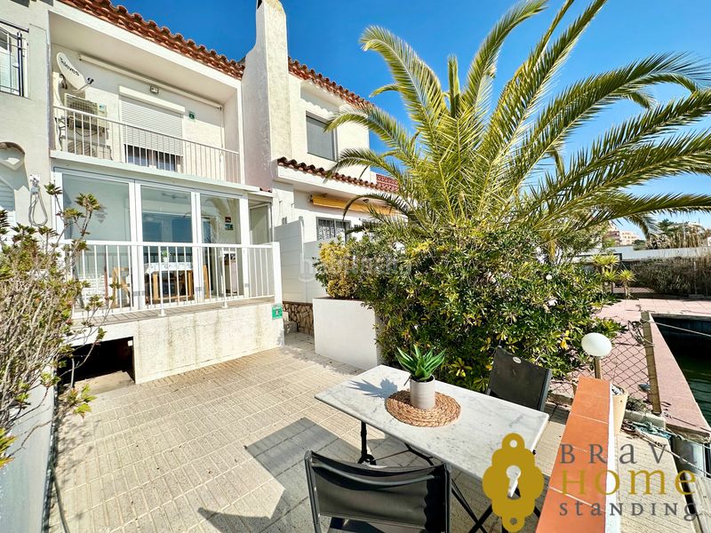 Foto 201643f3-6b91-4a98-b479-2ec5c8fc0cdb. Casa amb aparcament a Santa Margarida Roses