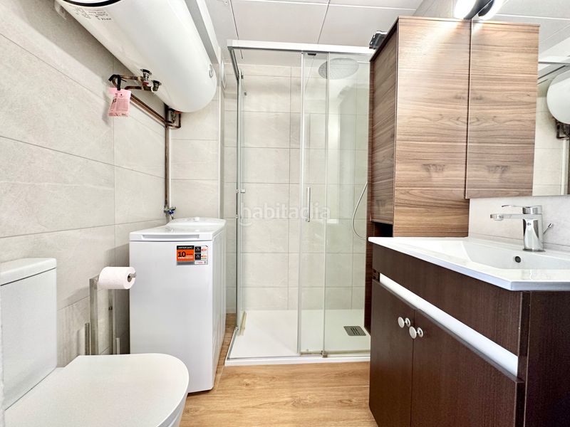 Foto 996e6f4d-c088-4dc5-8304-a1865cfa719a. Pis a calle poblat tipic-edifici nausica 14 a Muga - Gran Reserva - Badia Empuriabrava