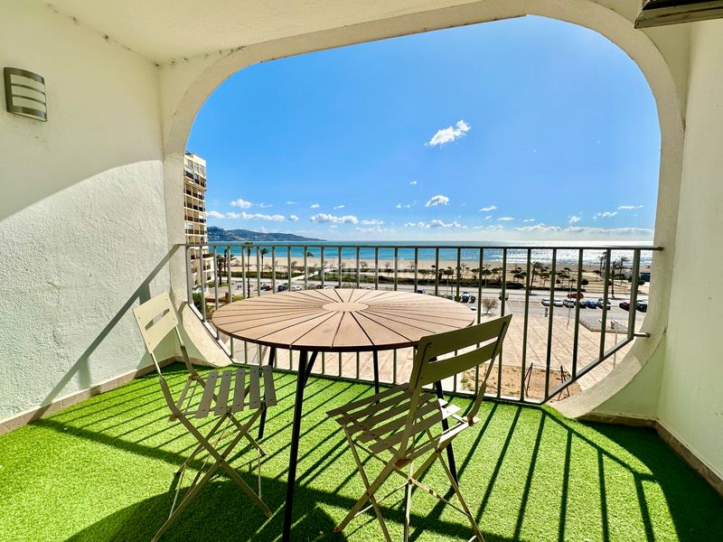 Foto a16fc3b1-6ba2-42ab-a947-dab0b952792a. Pis a calle poblat tipic-edifici nausica 14 a Muga - Gran Reserva - Badia Empuriabrava