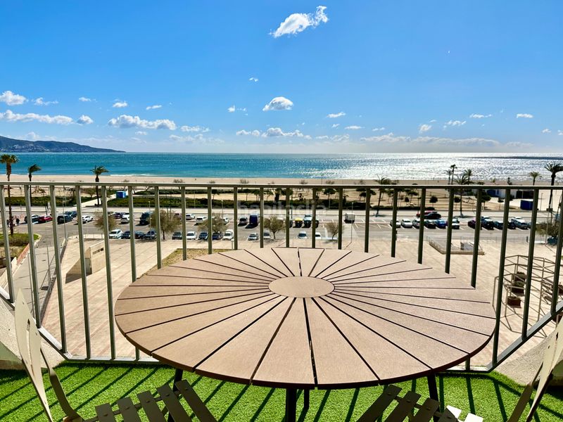 Foto bac9884b-00c7-465e-a2ed-7b5514408752. Pis a calle poblat tipic-edifici nausica 14 a Muga - Gran Reserva - Badia Empuriabrava