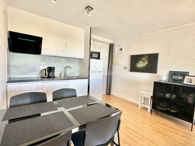 Foto d2cfbdbf-7418-416c-a6d0-dfcb958d9252. Pis a calle poblat tipic-edifici nausica 14 a Muga - Gran Reserva - Badia Empuriabrava