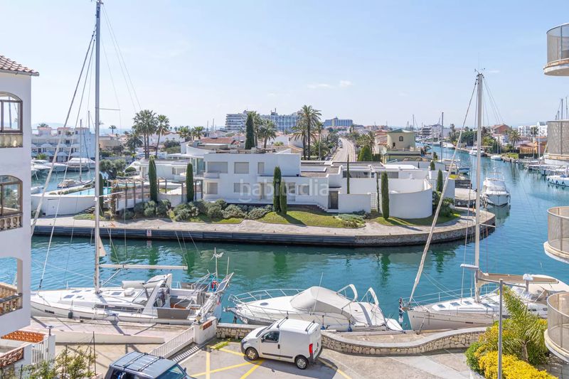 Foto 034651c9-b1d5-49f9-baa7-b9652eafbd5e. Casa amb aparcament a Salins - Cavall de Mar Empuriabrava
