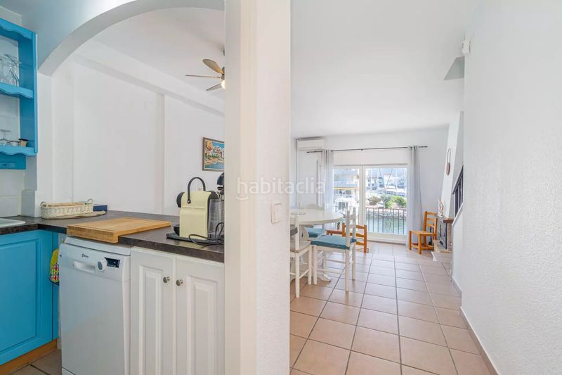 Foto 4b23cf4e-eb1b-4828-a080-62b8eeaabc42. Casa amb aparcament a Salins - Cavall de Mar Empuriabrava