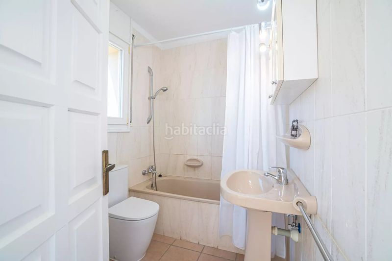 Foto b23ee1b6-8cd0-451a-bc71-7bcb45d8419a. Casa amb aparcament a Salins - Cavall de Mar Empuriabrava