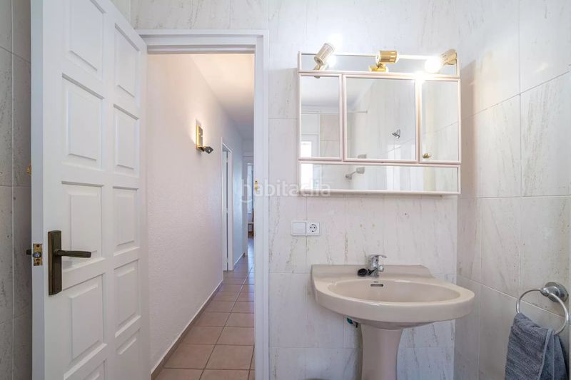 Foto fba60253-f501-46e2-bf81-1b47bf2a2c68. Casa amb aparcament a Salins - Cavall de Mar Empuriabrava
