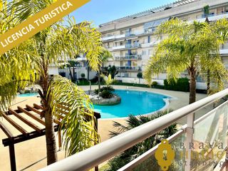 Pis a Avinguda port canigó 18. Apartamento con licencia turística y parking, en venta en santa