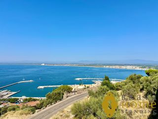 Pis  Carrer de la pujada del puig rom. Apartamento reformado con excepcionales vistas panorámicas a la