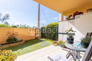 Foto 47bd3c80-47bf-48be-bd03-0513341ffe43. Piso  luminoso con jardín privado, piscina y espectacular terraza . en Palau-saverdera