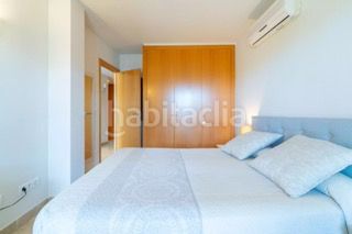 Foto 568238f9-d950-4864-a881-0565fffd6c63. Piso  luminoso con jardín privado, piscina y espectacular terraza . en Palau-saverdera