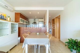 Foto 70b156d1-6099-4c04-9c3e-40622cb479be. Piso  luminoso con jardín privado, piscina y espectacular terraza . en Palau-saverdera