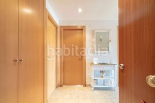 Foto ebdfab48-7c7b-494f-9d88-b8fec89bbbb3. Piso  luminoso con jardín privado, piscina y espectacular terraza . en Palau-saverdera