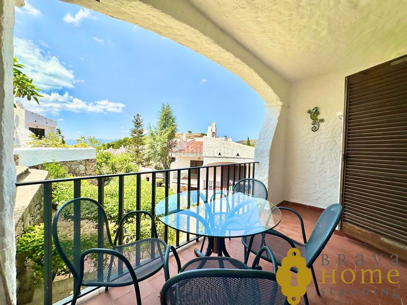 Foto 08223967-1b72-478c-917f-745a61dccaac. Casa amb xemeneia aparcament piscina a Puig Rom-Canyelles-Almadrava Roses
