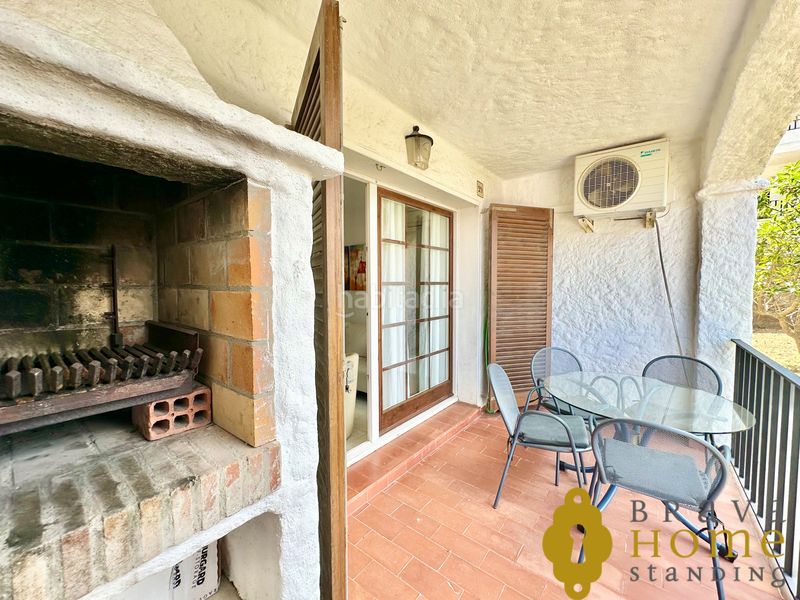 Foto 15e217bf-b3db-409d-9adb-4e319c62510b. Casa amb xemeneia aparcament piscina a Puig Rom-Canyelles-Almadrava Roses