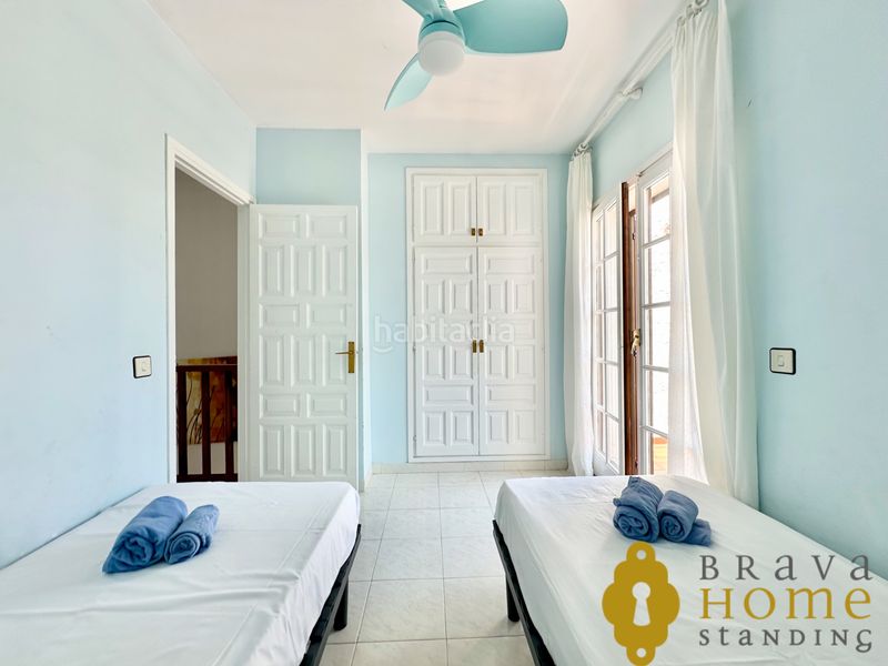 Foto a666ec2e-52e1-4298-b2dc-bd1e8a47be39. Casa amb xemeneia aparcament piscina a Puig Rom-Canyelles-Almadrava Roses