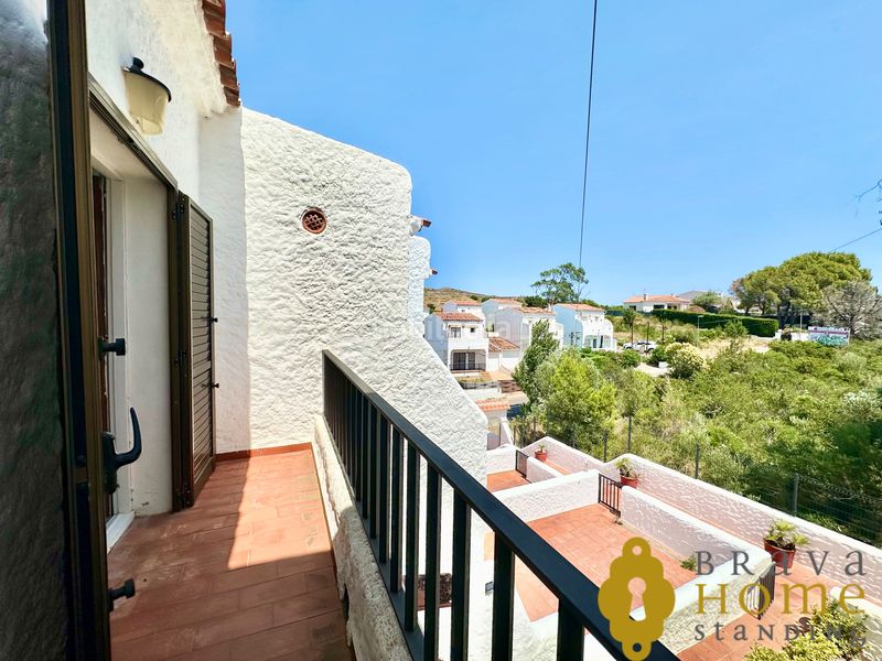 Foto ba9f8d14-bac1-4fef-b8f0-8878a1170bed. Casa amb xemeneia aparcament piscina a Puig Rom-Canyelles-Almadrava Roses