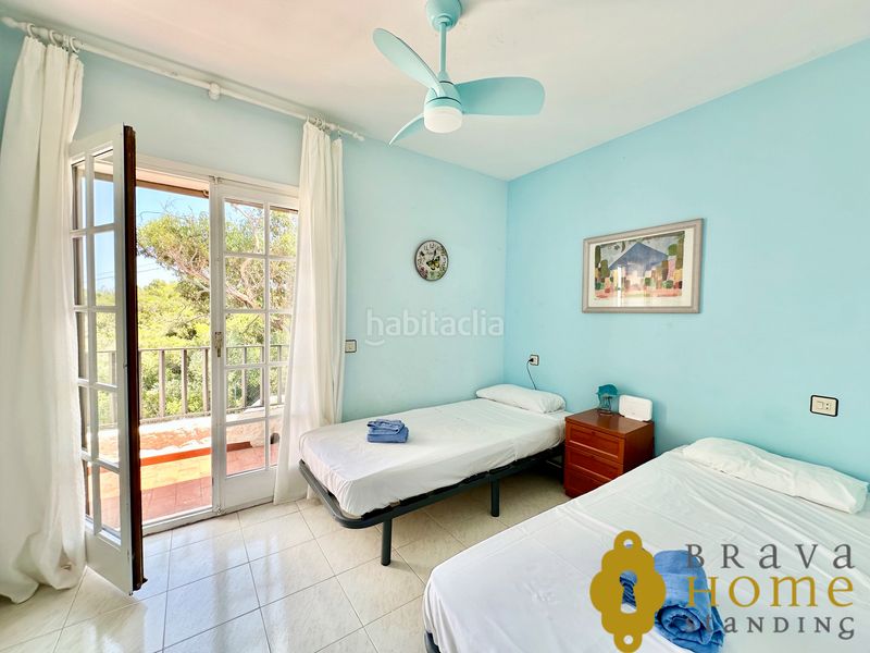 Foto f630e6c0-ef33-41f5-918c-d35dcb33e731. Casa amb xemeneia aparcament piscina a Puig Rom-Canyelles-Almadrava Roses