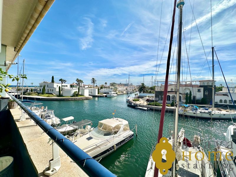 Foto b1bcc8a2-2b9c-402f-8536-9de9aedf4294. Pis amb aparcament piscina a Salins - Cavall de Mar Empuriabrava