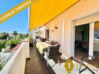 Piso en Carrer ebre 16. Villa de arquitecto en venta con amarre privado de 12 m en empur