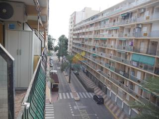 Apartament a Calle barcelona 1. Mar y montaña 75