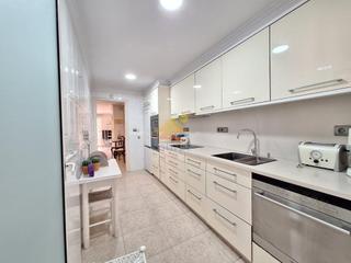 Apartamento  Avenida dosser del. Arenes del dosel