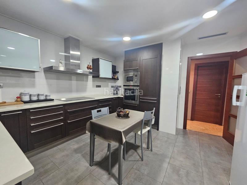 Foto 90843298-4a9a-4183-a14a-743a135238a6. Penthouse with heating parking in Centro Almazora / Almassora