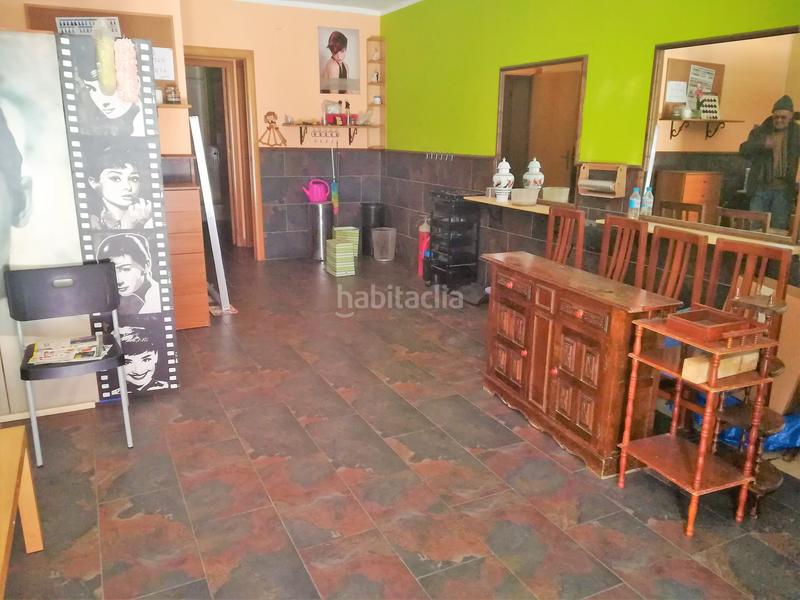 Foto dfcf124c-a917-4181-b221-f44c0263fea6. Local comercial en La Salut Badalona