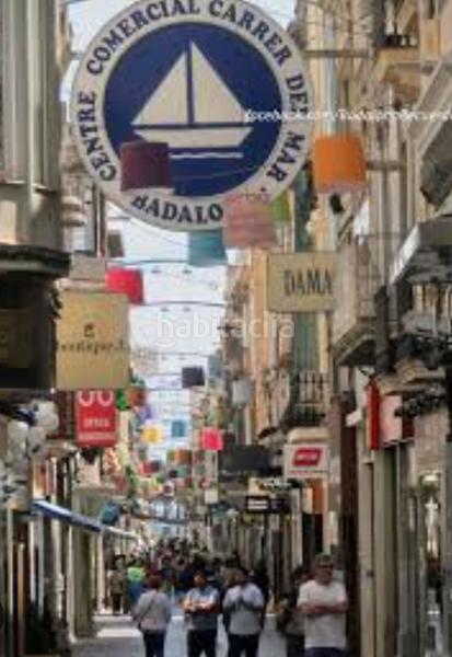 Foto c848cf66-f997-4f2b-9442-b1f255cef090. Local commercial dans La Salut Badalona