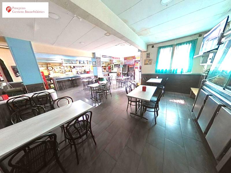 Foto 8671c64d-ce29-4b28-8dbe-9abfd33577fd. Local comercial amb calefacció a Singuerlín Santa Coloma de Gramenet