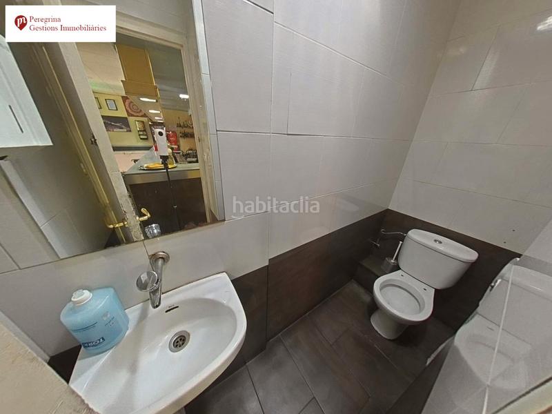 Foto aa6987d9-f271-4a05-ab13-71707d35ccd3. Local comercial amb calefacció a Singuerlín Santa Coloma de Gramenet