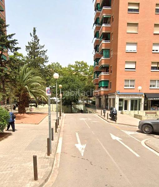 Foto 0db113cb-dce6-4c2c-8f56-e2fa07452ac5. Autoparkplatz in Lloreda Badalona