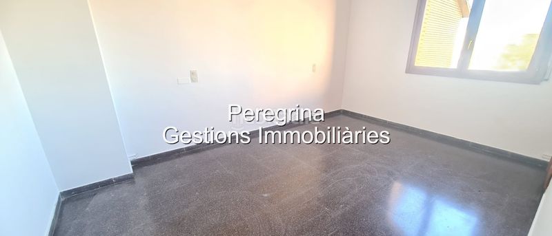 Foto aaeb3806-53ee-4afe-848f-161610175845. Casa adossada amb aparcament a Centre Blanes