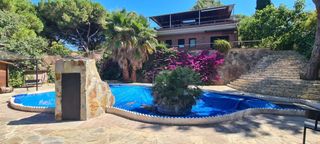 Chalet à Lliçà de Vall. Casa muy amplia, con espectacular zona exterior, en lliça de val