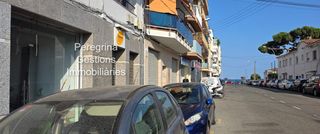 Lloguer Local Comercial a Els Pins. ¡gran oportunidad! amplio local de 200 m² a un paso de la playa
