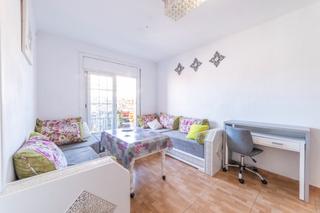 Etagenwohnung  Carrer prat. Con ascensor y balcn junto a la plaza de la juventud