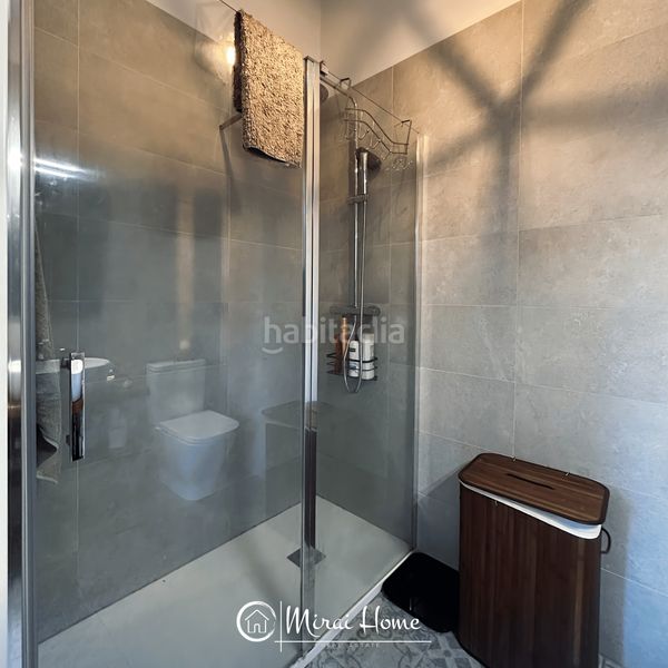 Foto 5f42b145-728b-40b1-9c64-186f303e4aa5. Dúplex amb calefacció piscina a Provençals del Poblenou Barcelona