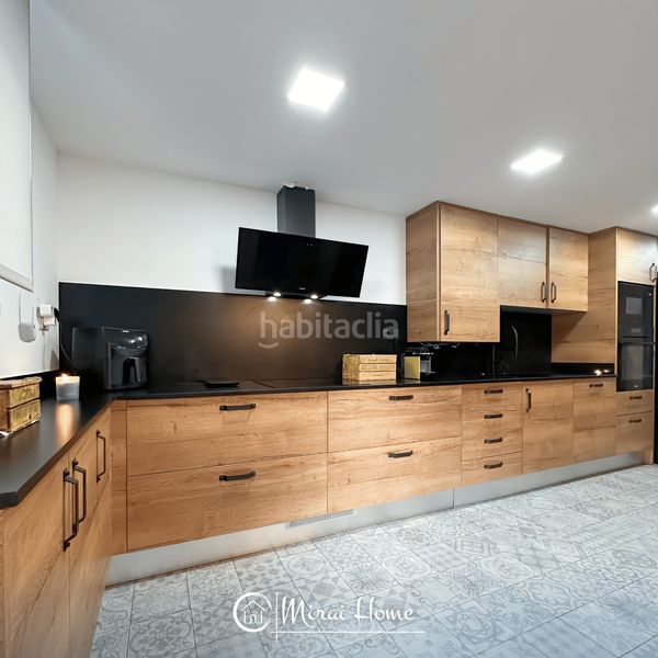 Foto c8ca0b93-1ce8-428e-bf26-73f4d0943ca0. Dúplex amb calefacció piscina a Provençals del Poblenou Barcelona