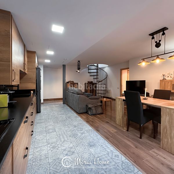 Foto e231f1e0-1c29-4343-8f02-cf421c0c8559. Dúplex amb calefacció piscina a Provençals del Poblenou Barcelona