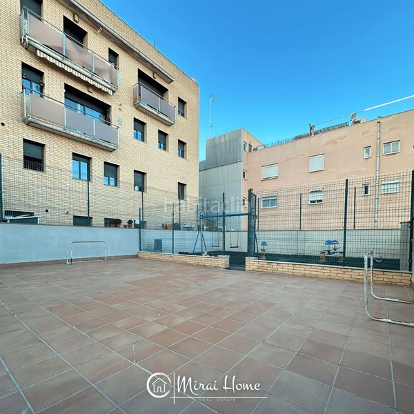 Foto e9fc7854-db96-4c7a-9c4b-06226a714275. Dúplex amb calefacció piscina a Provençals del Poblenou Barcelona