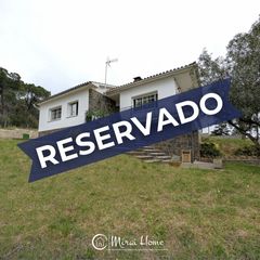 Xalet a Bigues i Riells del Fai. A reformar, en el centro, con amplio jardín