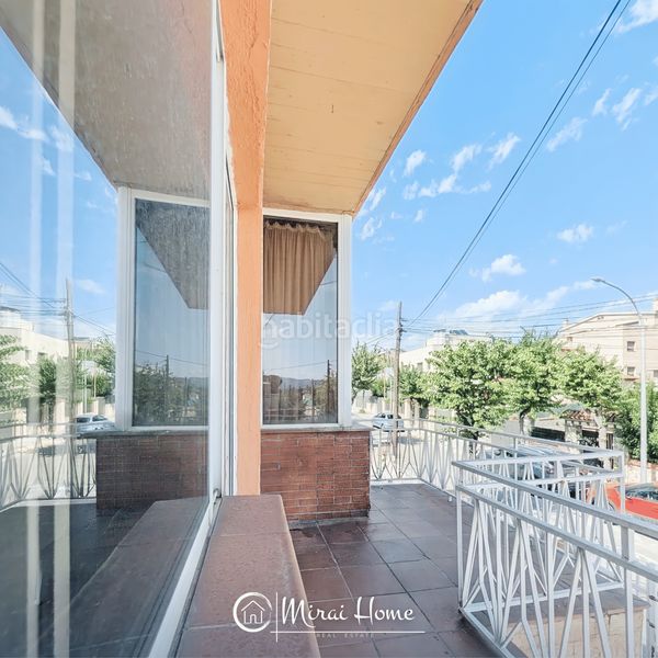 Foto dfcff0ef-e541-477b-b0bf-ffded0e27cf1. Xalet amb calefacció aparcament a Parets del Vallès