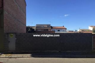 Terreny residencial  Carrer de domènec carrové. Solar al c/ francesc layret