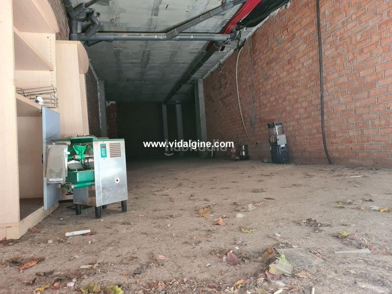 Foto a308dbb6-e3e7-4c35-b5e2-7707d653e8bf. Local comercial a Instituts-Universitat Lleida